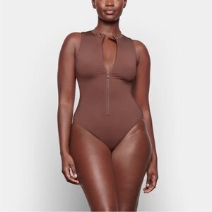 RARE SKIMS 🤎 Zip Front Sleeveless One Piece Swimsuit Cocoa XL NWT